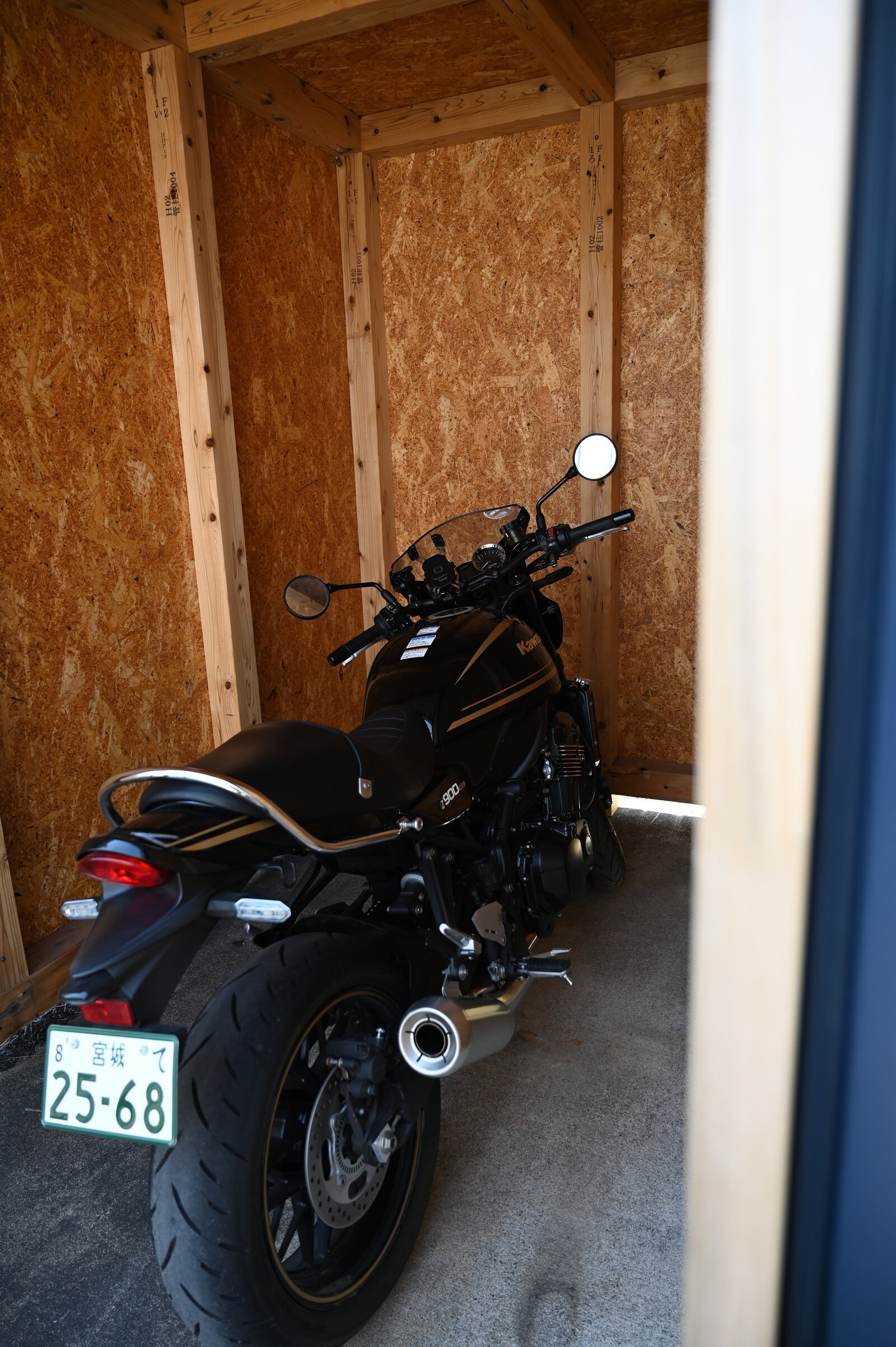 バイクガレージ別アングル